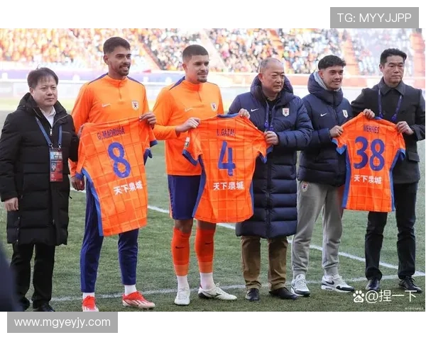 全国联赛收官战上演逆转好戏新星闪耀引爆球迷热情与球队未来走向引发热议